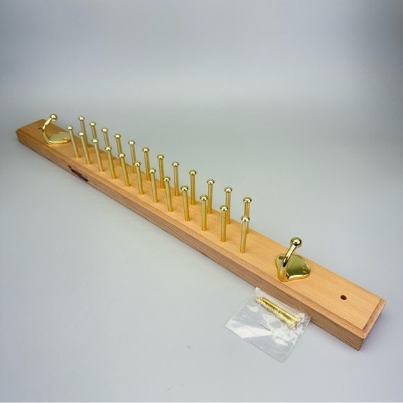 Vintage Cedar Saracen Inc. Tie and Belt Rack - Picture 1 of 10